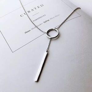 A146 STYLISH STERLING SILVER BAR AND CIRCLE CHOKER NECKLACE